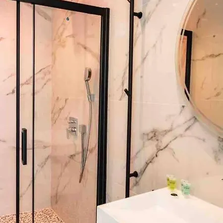 Apartment Luxe Jacuzzi Cannes