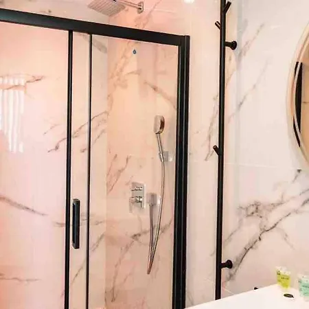 Apartment Luxe Jacuzzi Cannes