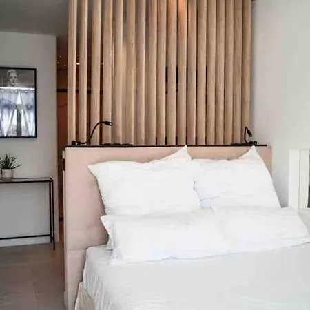 Luxe Jacuzzi Apartment Cannes